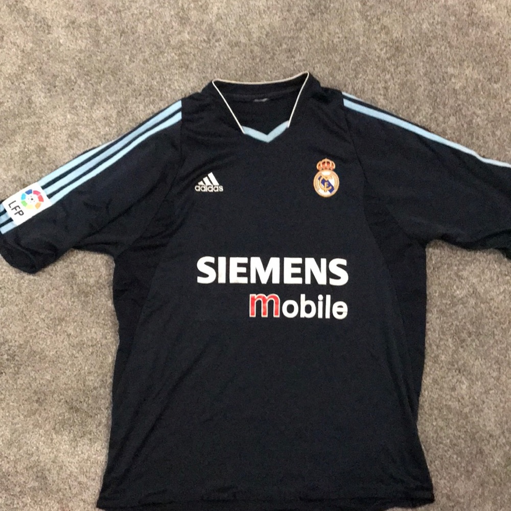 Real Madrid replica jersey